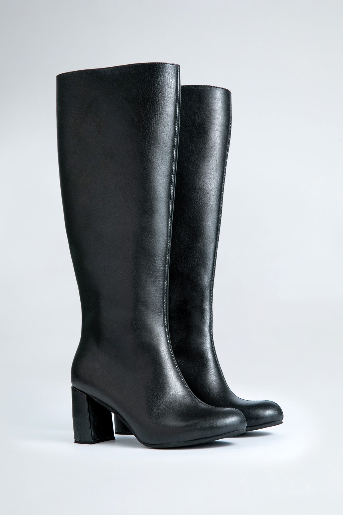 Griselda Negro 📏 a pedido 📏 7 cm